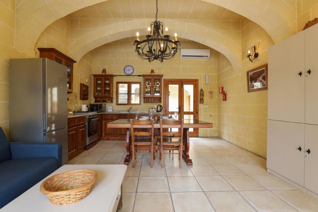 Superb Maltese Farmhouse With Private Pool Villa Victoria Eksteriør billede